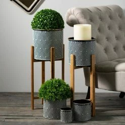 SULLIVANS Black and White Gemoetric Pattern Metal Planter on Stand (Set of 2) -KANTE Sales black and white patterned sullivans plant pots met1830 4f 1000